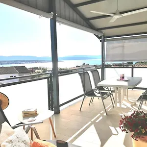 Apartment Lovely Sea View House In Island Krk, Malinska